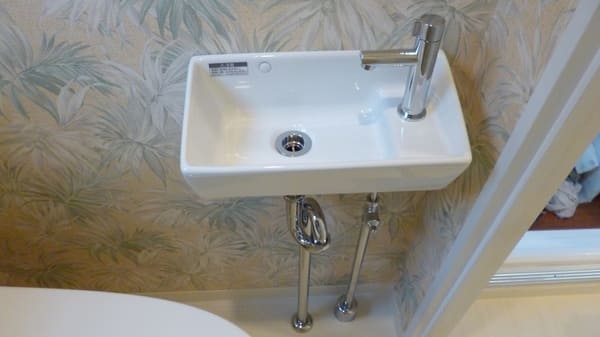 東京都江戸川区_フラダンス教室リフォーム_トイレ手洗い_施工後