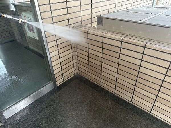 東京都板橋区_外壁リフォーム_高圧洗浄_施工中