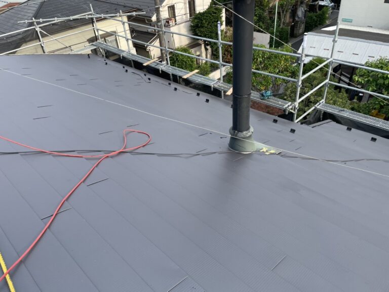 東京都三鷹市_屋根カバー工法_施工中